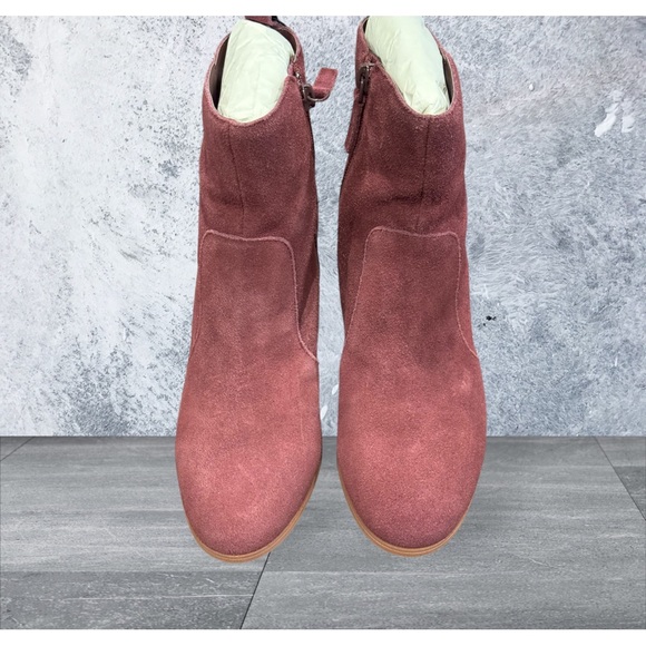 Violet & Red suede wedge ankle bootie NWOB - Picture 1 of 6